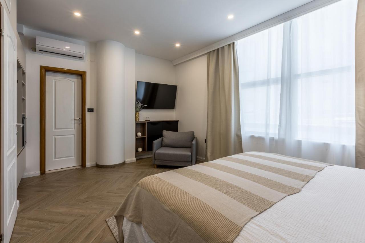 Luxury Rooms Bolero สปลิท ภายนอก รูปภาพ